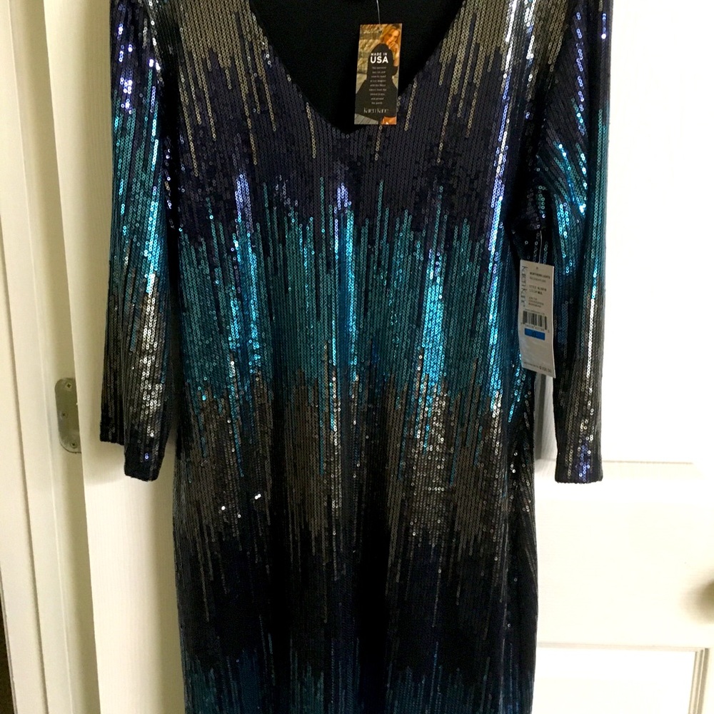 Karen Kane “Northern Lights” form fitting Sheath-XL